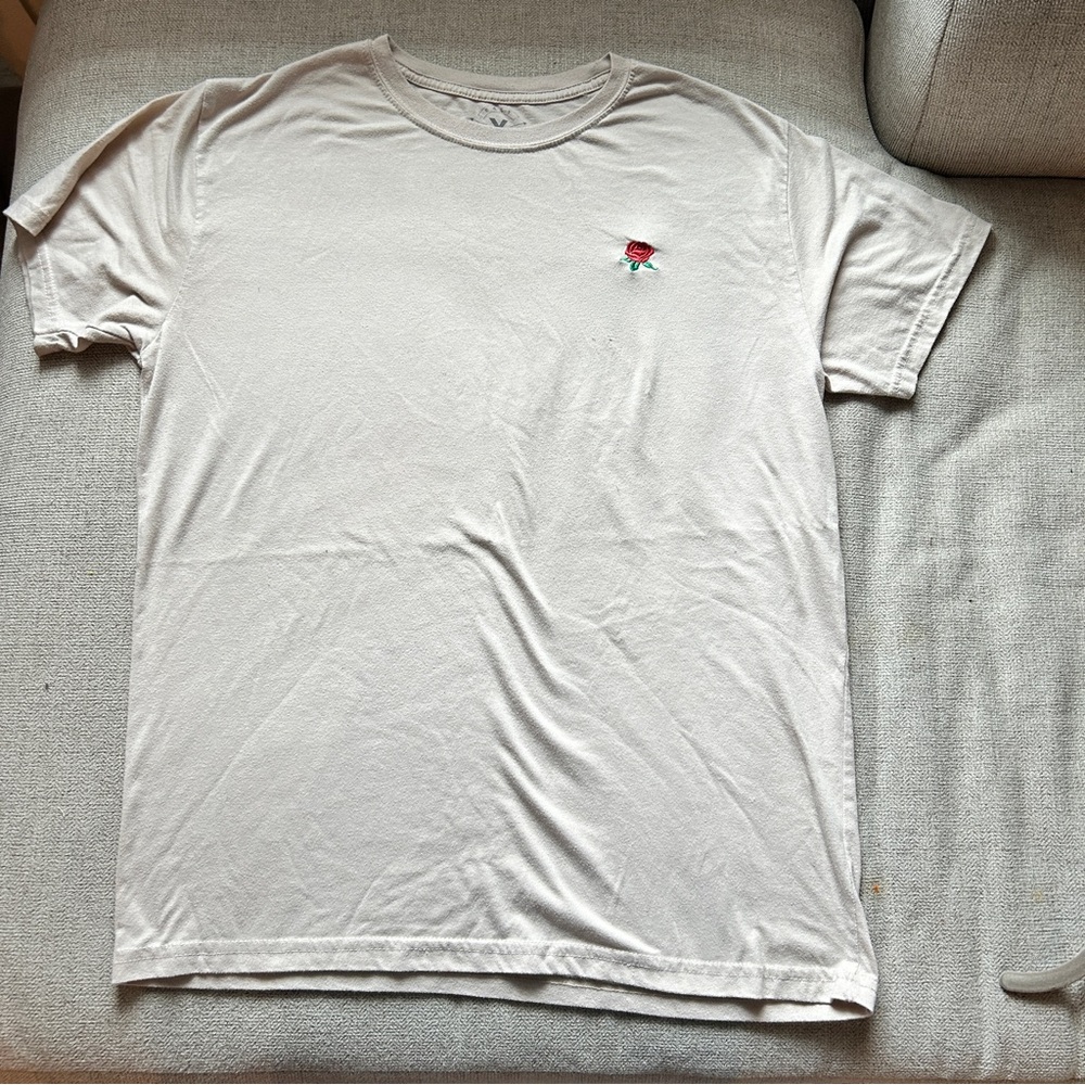 East West Men's Beige T-Shirt Size Large Rose Logo